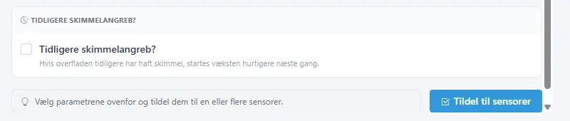 Bunden af indstillingerne for Skimmelrisiko med knappen Tildel til sensorer.
