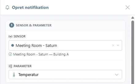 Sektionen Sensor & parameter i formularen Opret notifikation med en sensor og Temperatur valgt.