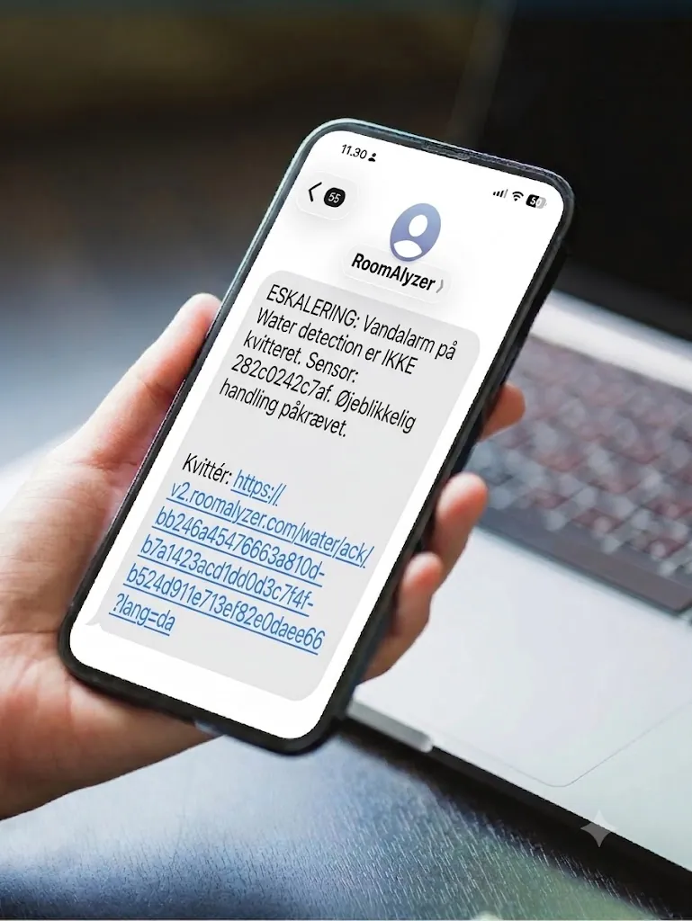 Vanddetekteringsalarm sendt via SMS og e-mail i RoomAlyzer