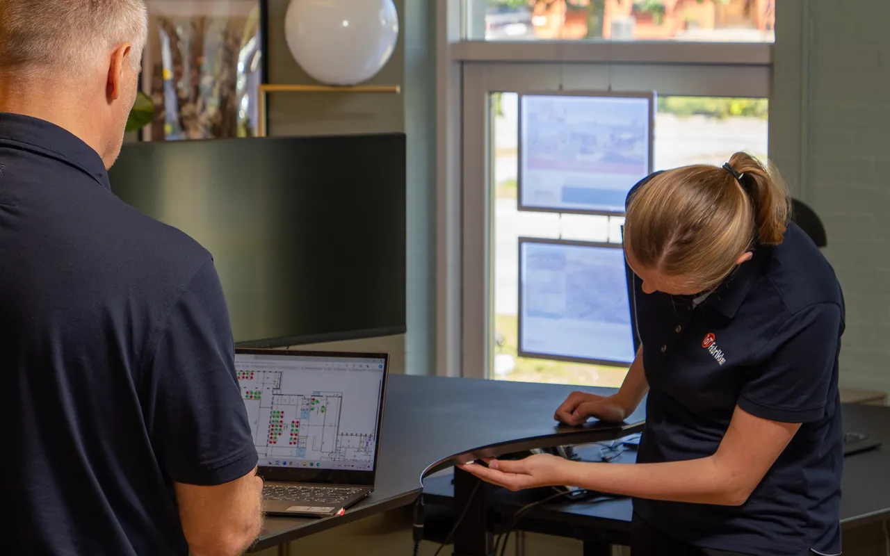 RoomAlyzer Space Desk sensor in a hot-desking workspace, desk utilisation tracking